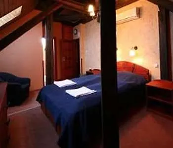 Hotel Renegade