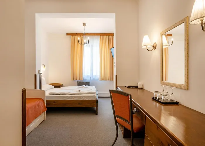 Otel Renegade